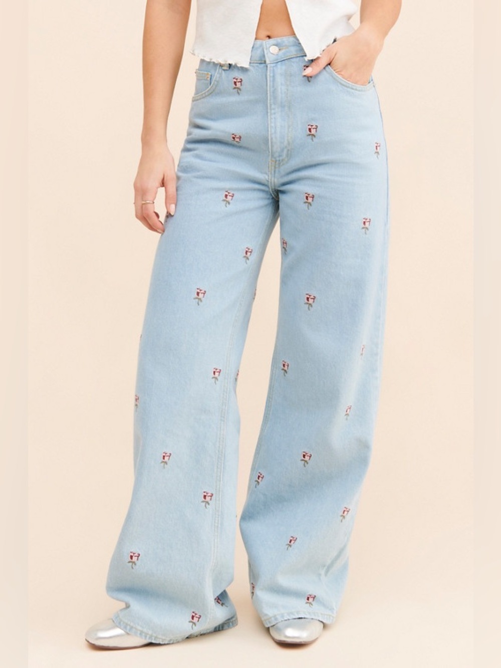 FARM Rio Light Wash Rose Embroidered Wide Leg Jeans Size 27 57201